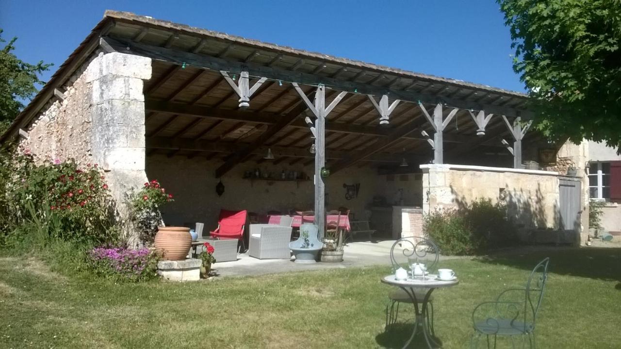 Lembaudie Saint-Privat-des-Pres ภายนอก รูปภาพ