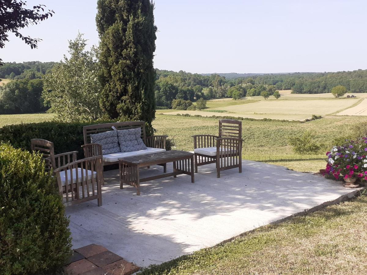 Lembaudie Saint-Privat-des-Pres ภายนอก รูปภาพ